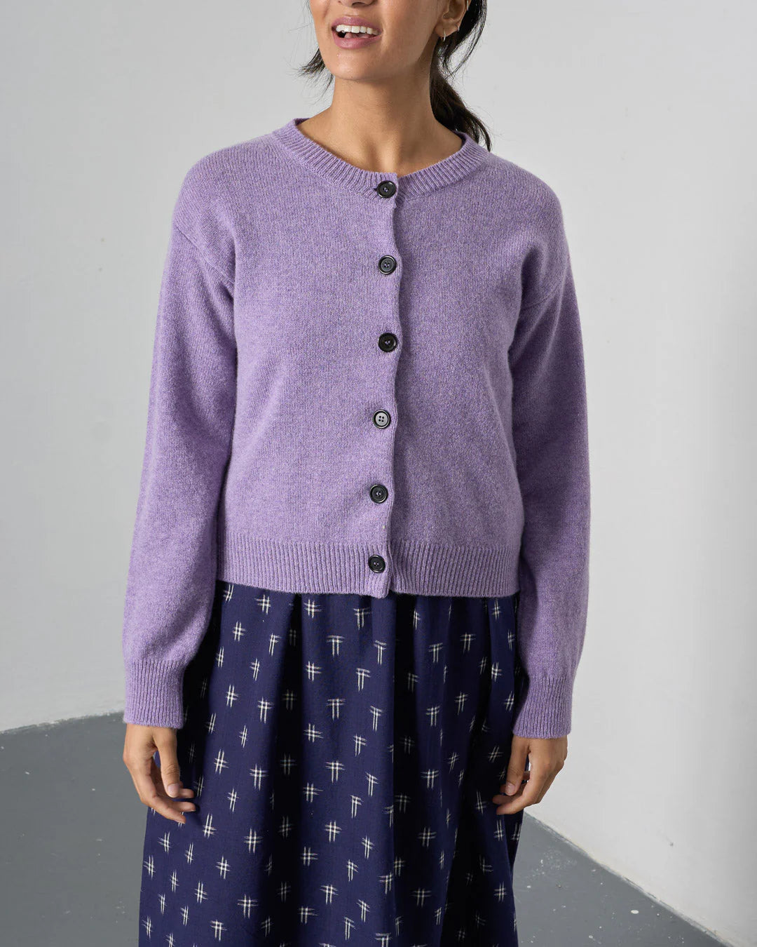 100% Merino Lambswool Eva Crew Neck Cardigan in Lilac