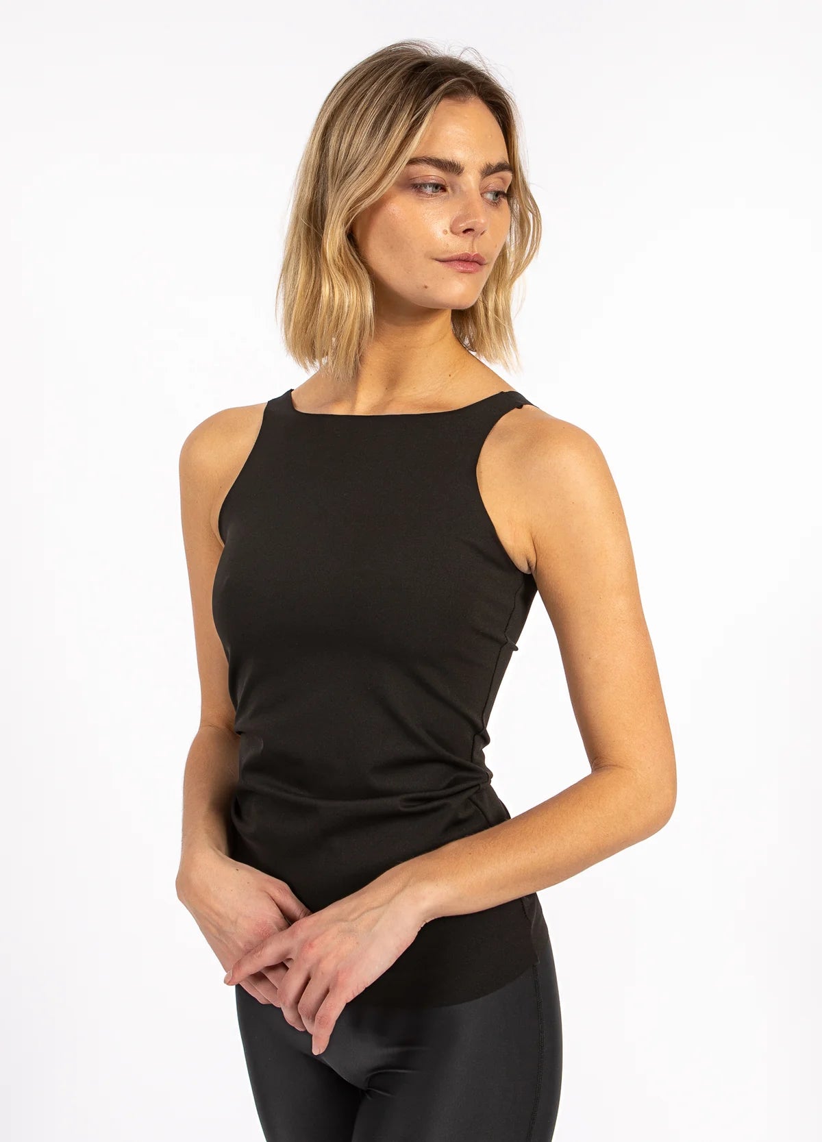 Seamless VIDA Vest Top in Black