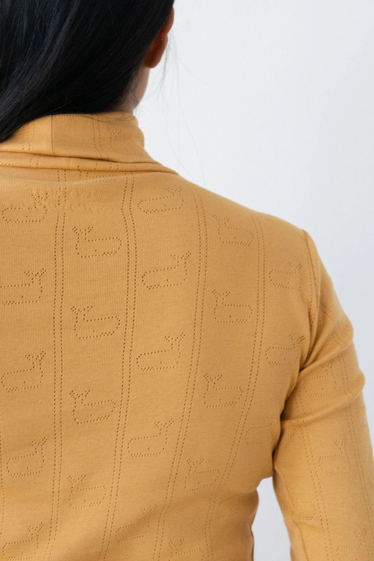 Grabow Turtleneck in Whales Mustard