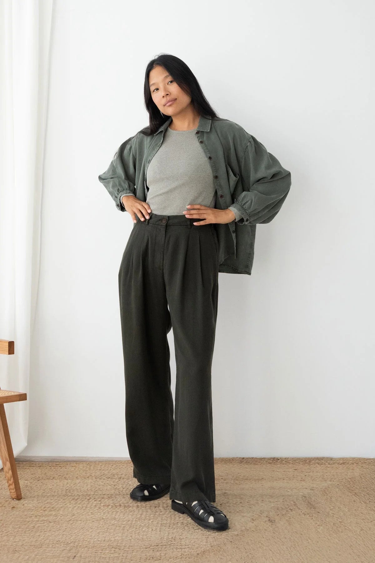 Mesquida Trousers in Dark Green