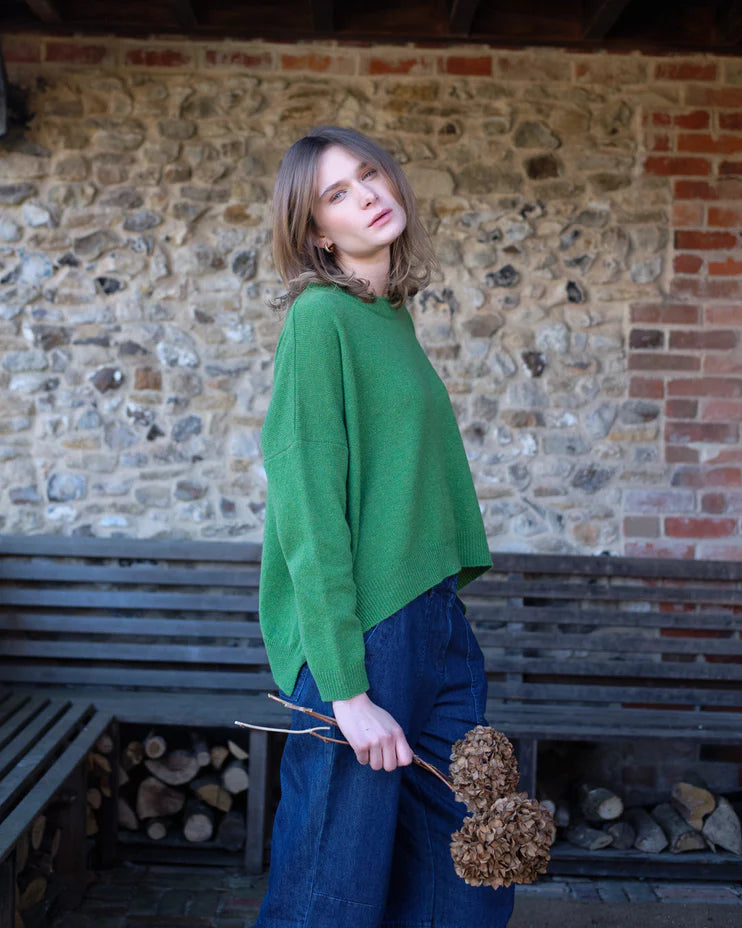 Layla Boxy Fit 100% Merino Lambswool Jumper in Watercress