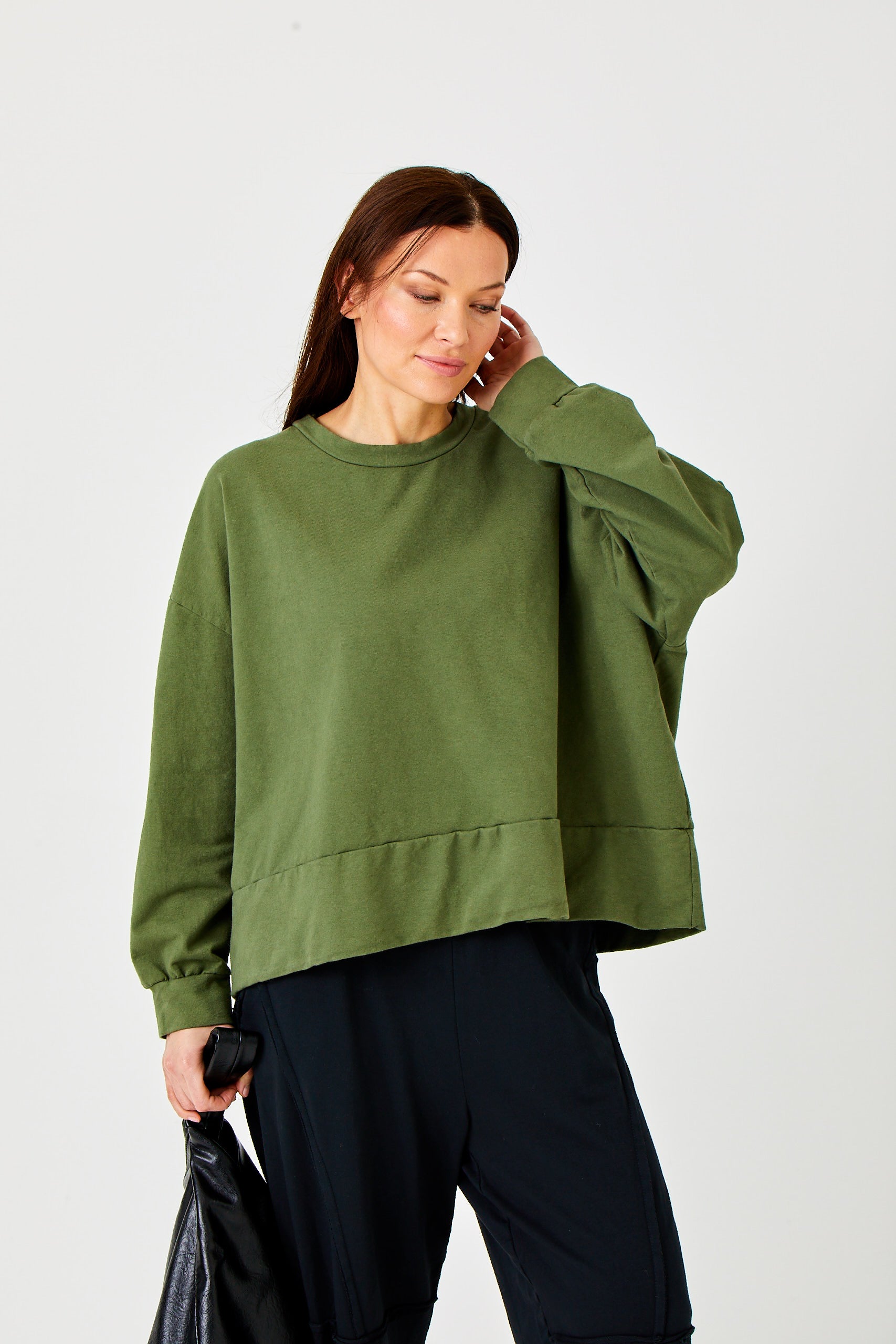 Marta Oversize Sweatshirt with Wide Hem in Iguana Green