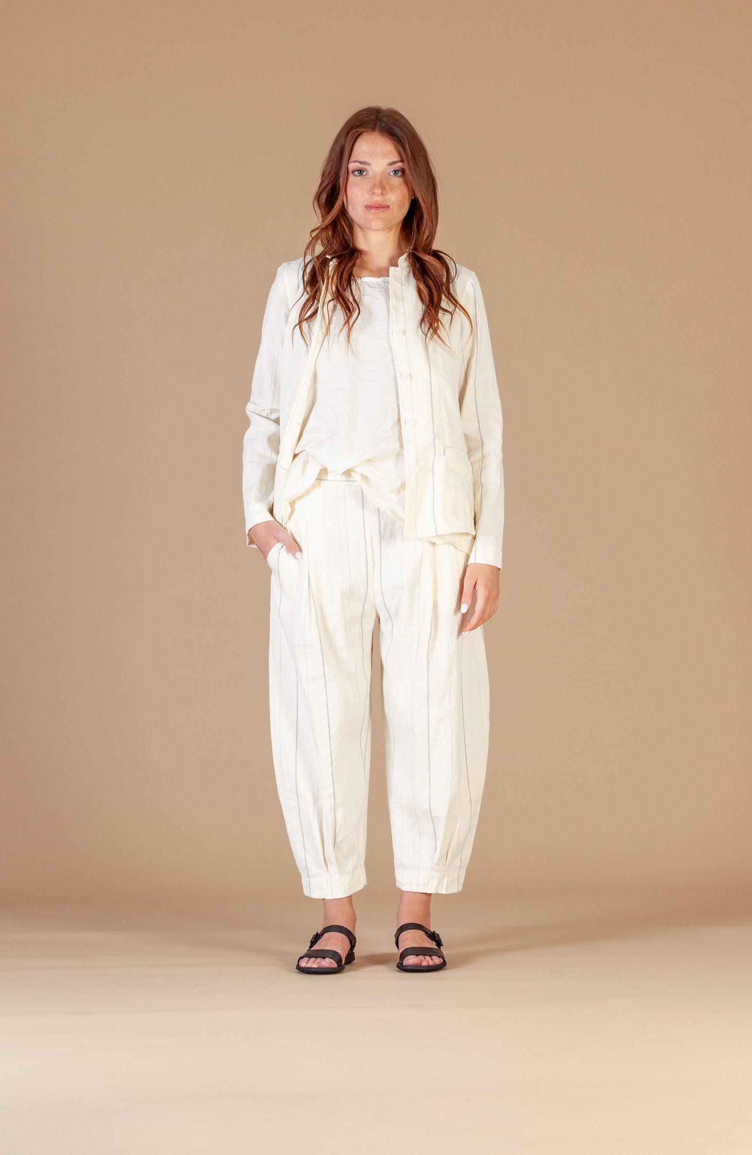 Bianco R 100% Cotton and Linen Trousers in Cream Latte