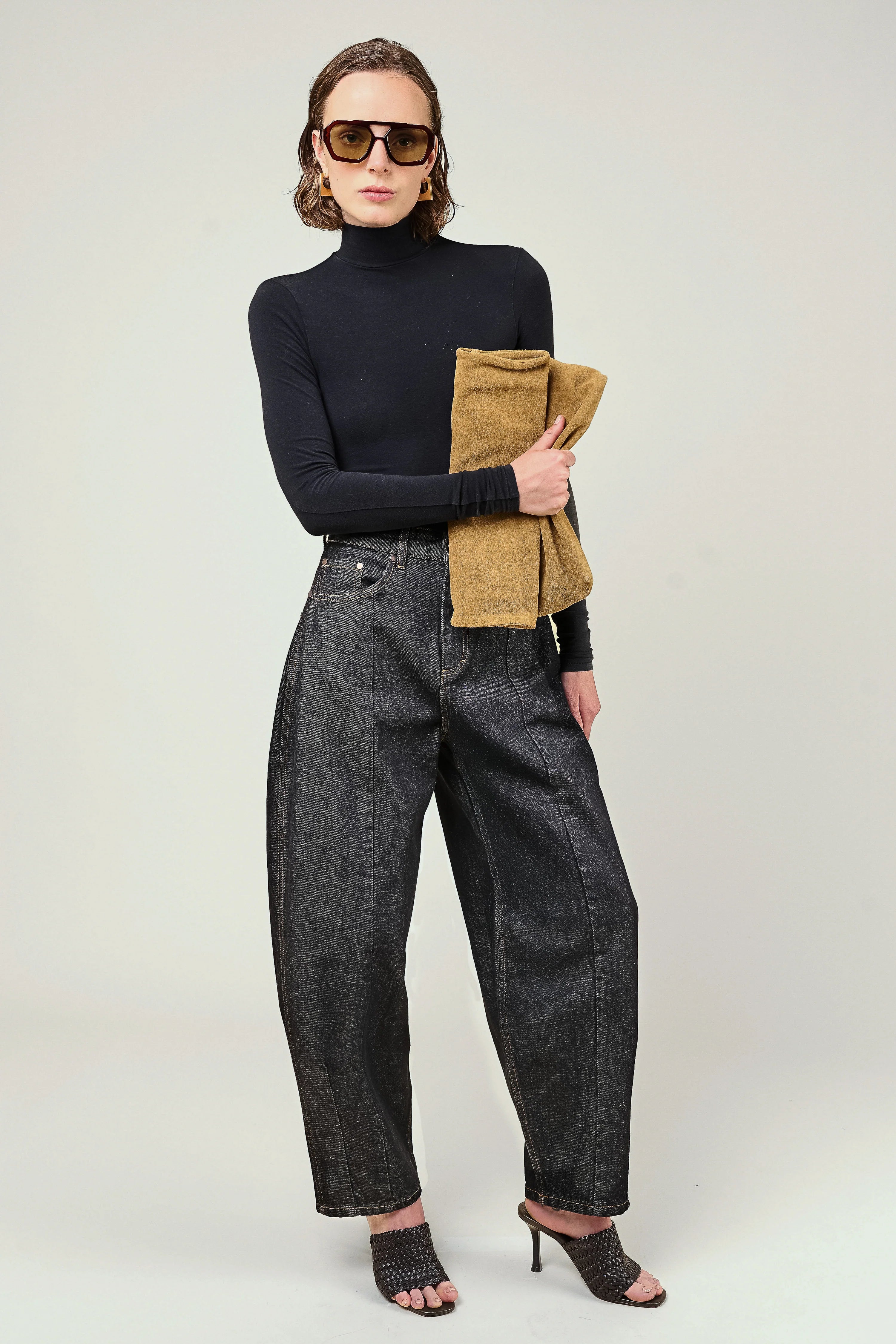 100% Cotton Naya Barrel Leg Jeans