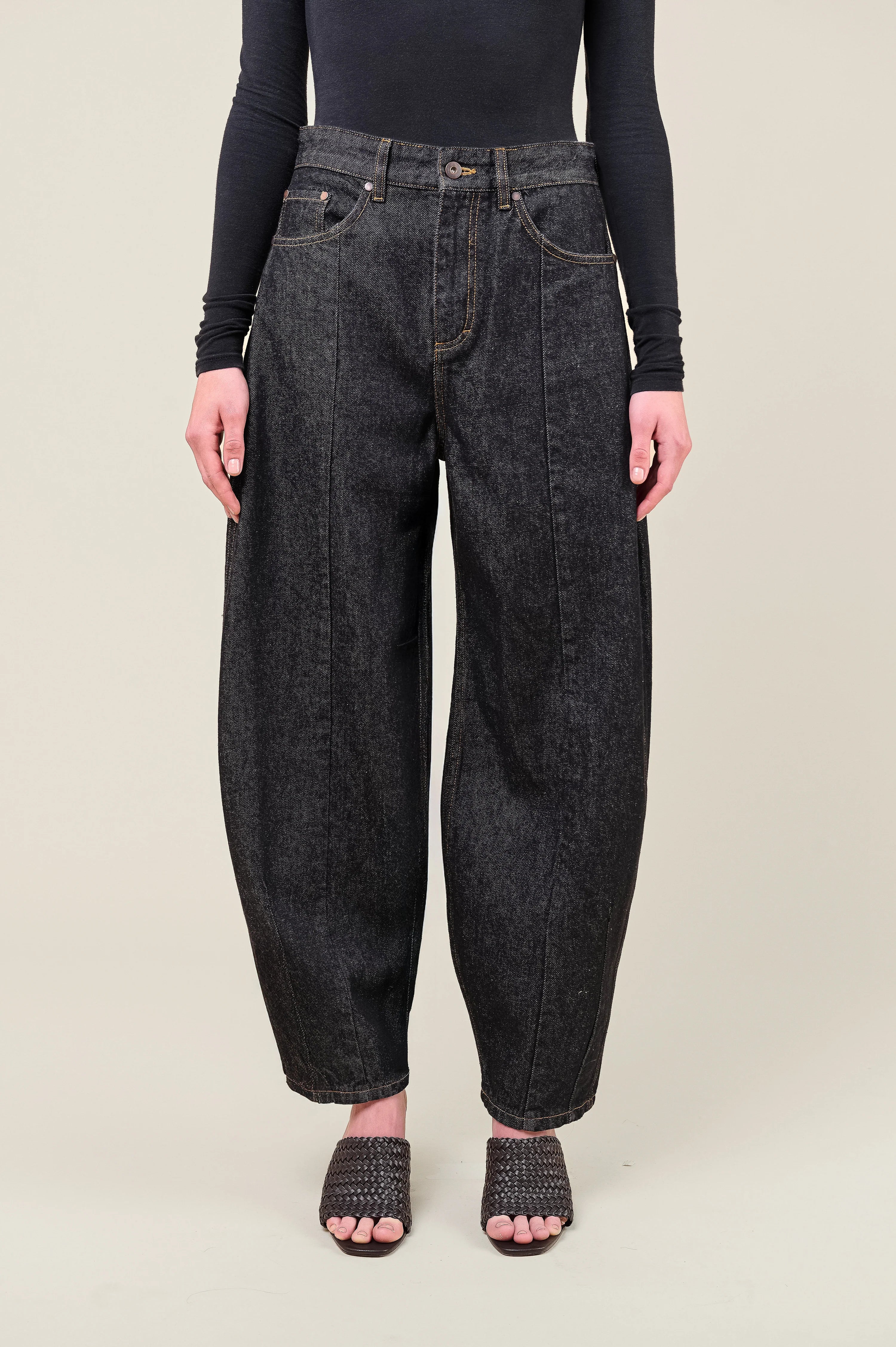 100% Cotton Naya Barrel Leg Jeans