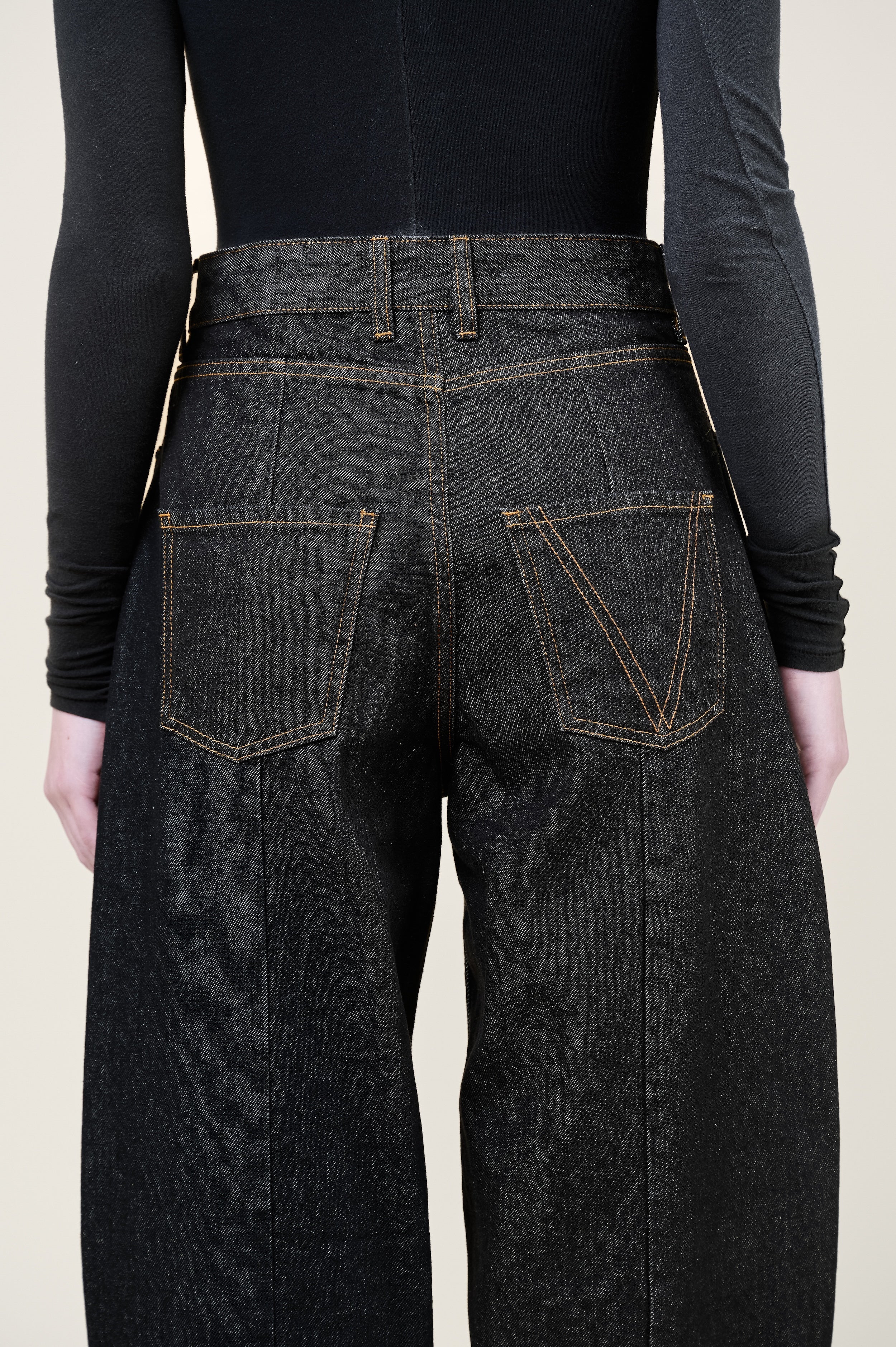 100% Cotton Naya Barrel Leg Jeans