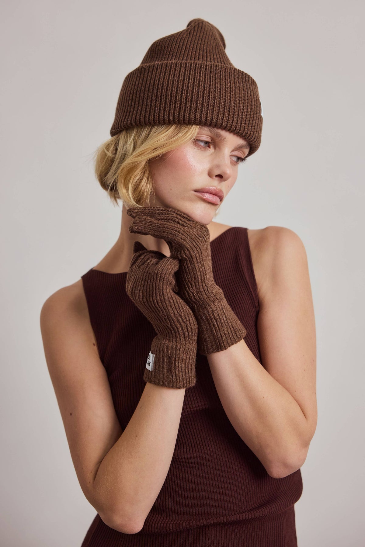 Recycled Bottle Gloves - Chocolate - AW26