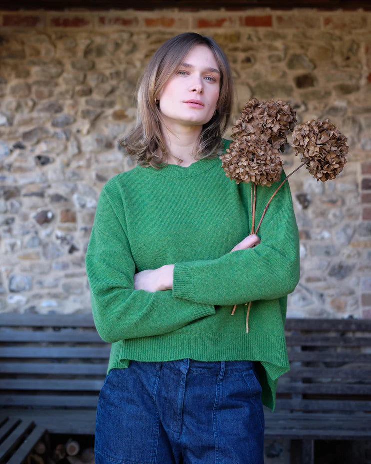 Layla Boxy Fit 100% Merino Lambswool Jumper in Watercress