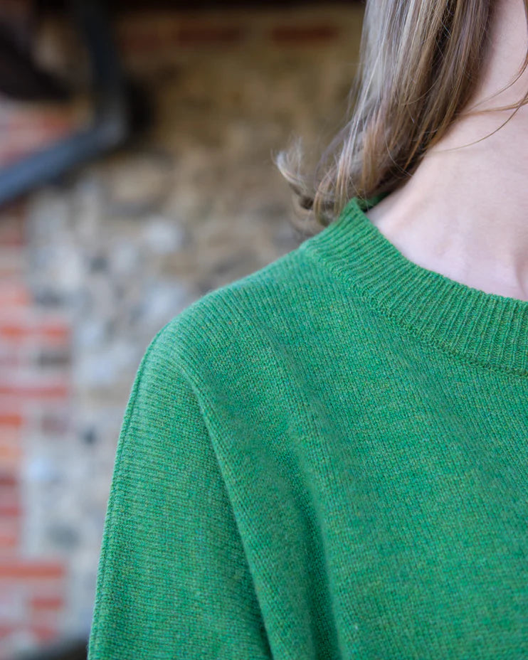 Layla Boxy Fit 100% Merino Lambswool Jumper in Watercress