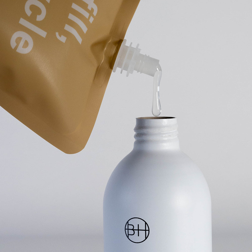 Velvet Orchid and Cardamom Body Wash in 300ml Bottle