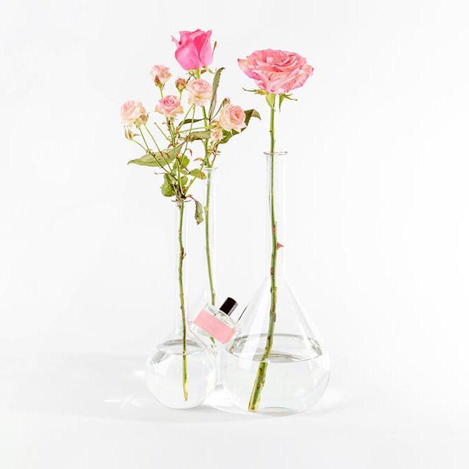 Eau de parfum 101 with rose, sweet pea and white cedar | 30ml
